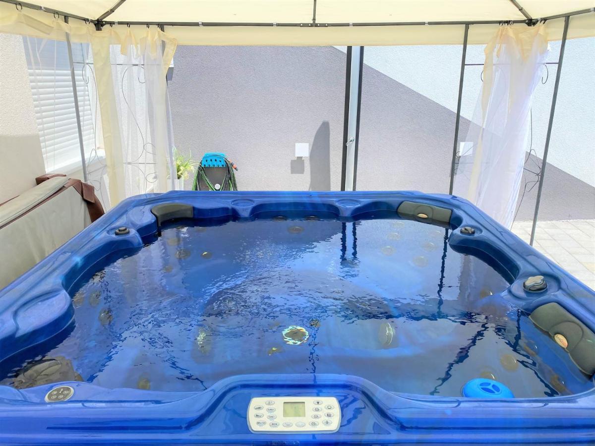 Lux Apartment Sea Shell With Jacuzzi Μακάρσκα Εξωτερικό φωτογραφία