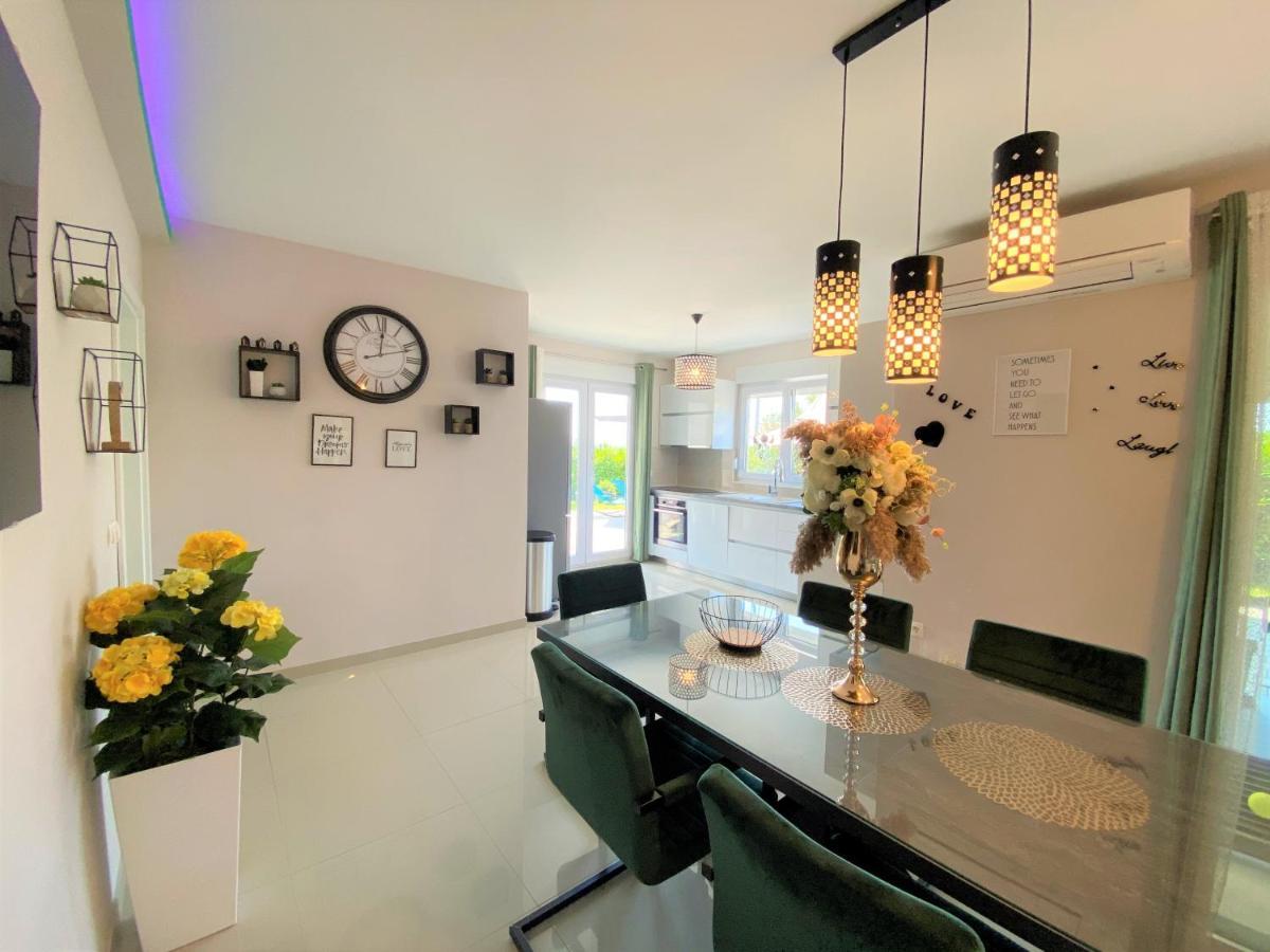 Lux Apartment Sea Shell With Jacuzzi Μακάρσκα Εξωτερικό φωτογραφία