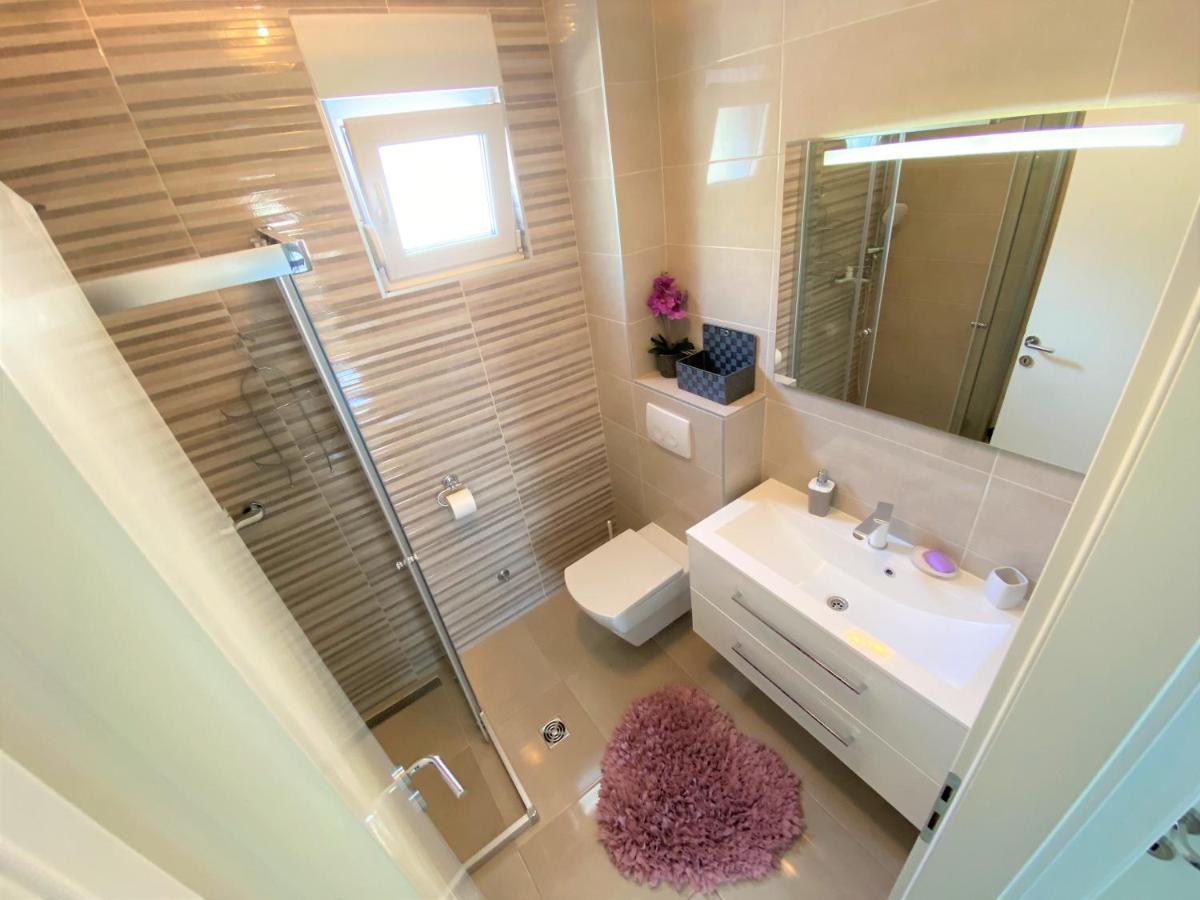 Lux Apartment Sea Shell With Jacuzzi Μακάρσκα Εξωτερικό φωτογραφία